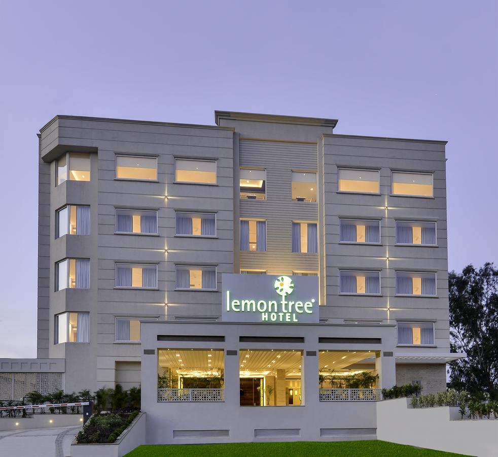 Lemon Tree Hotel Jammu Bagian luar foto