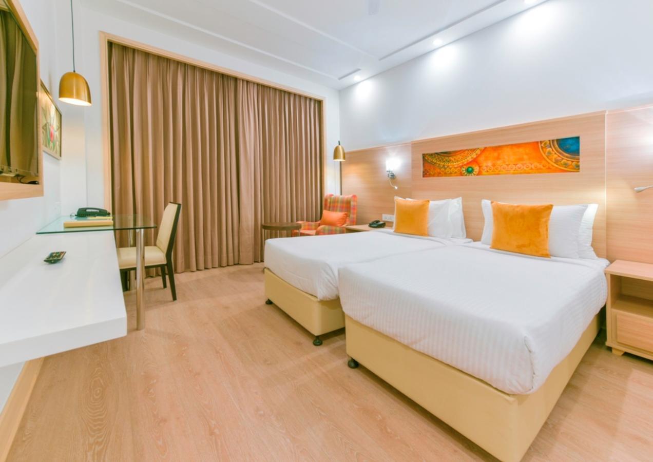 Lemon Tree Hotel Jammu Bagian luar foto