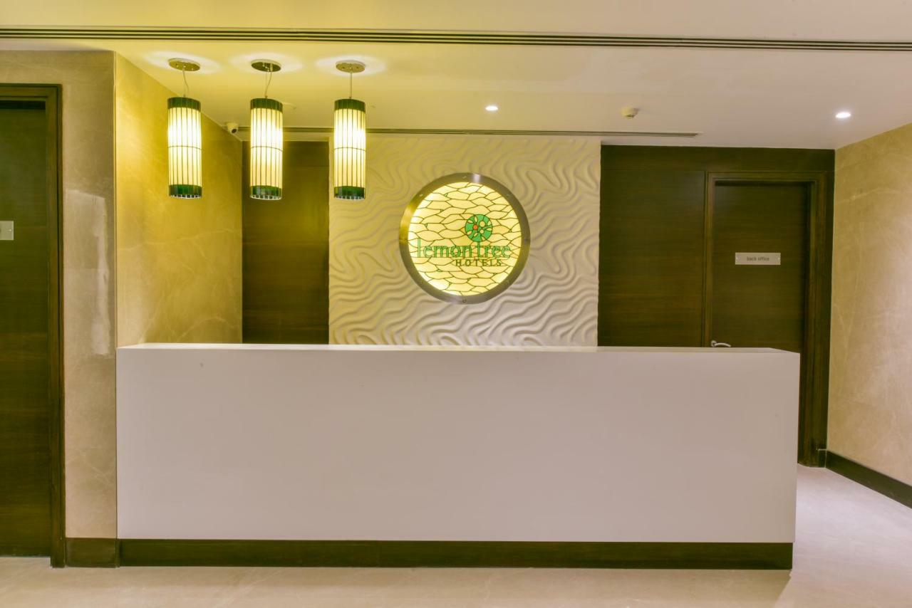 Lemon Tree Hotel Jammu Bagian luar foto