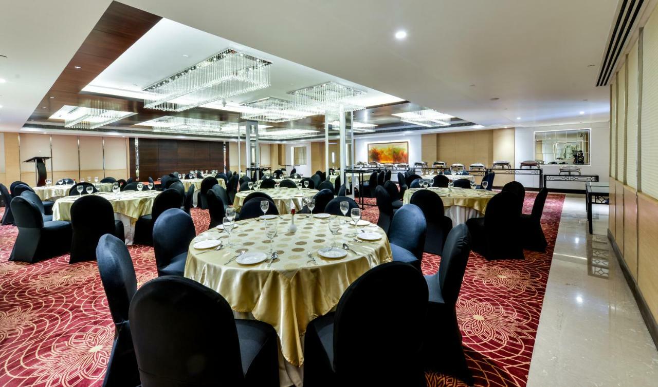 Lemon Tree Hotel Jammu Bagian luar foto