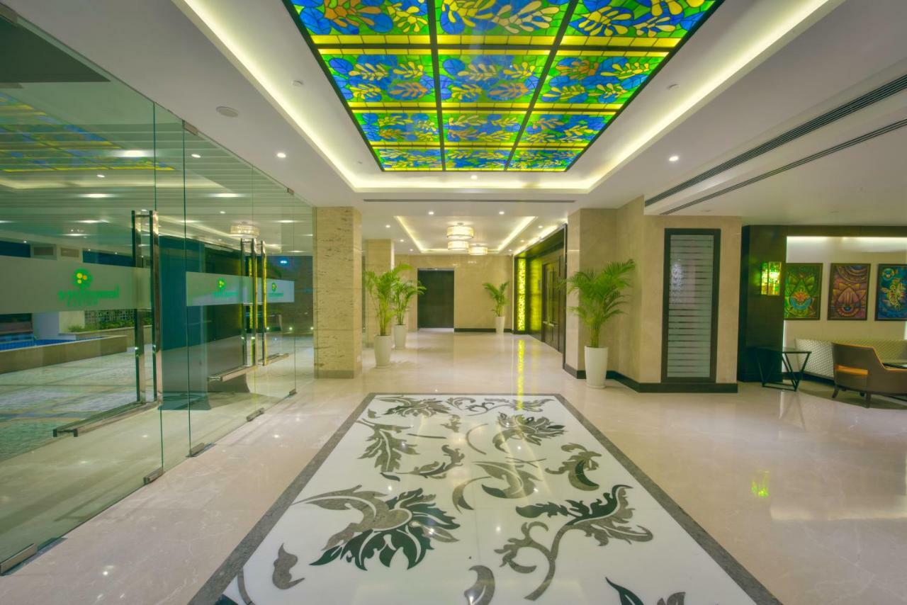 Lemon Tree Hotel Jammu Bagian luar foto